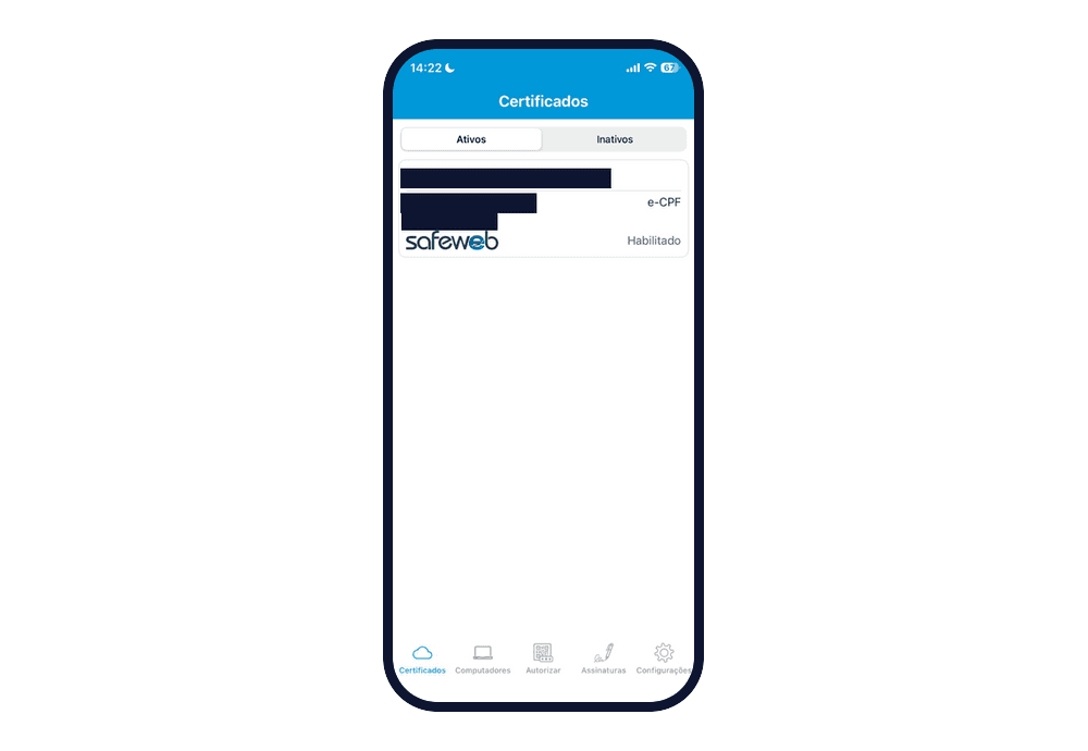 Menu Certificados do aplicativo, com as abas Ativos e Inativos e um certificado e-CPF marcado como Habilitado (os dados do titular estão tarjados). Na barra inferior aparecem Certificados, Computadores, Autorizar, Assinaturas e Configurações.